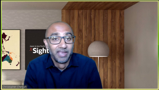 크리스 첼리아 오라클 아태지역 코어테크놀로지 및 클라우드그룹 부사장 겸 최고 아키텍트가 온라인 간담회에서 클라우드 사업전략을 설명하고 있다.  <온라인 영상캡처>